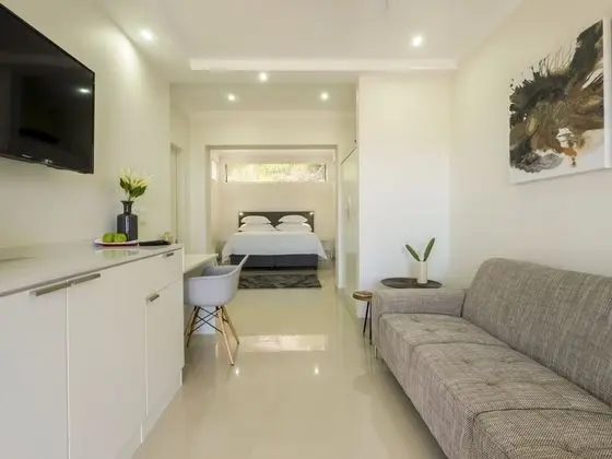 Süit (THEBLOEM SUITE TWO: DELUXE KING BED )