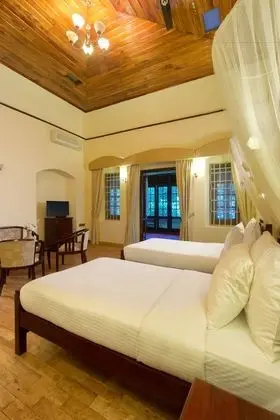 Executive Oda, Nehir Manzaralı, Köşe