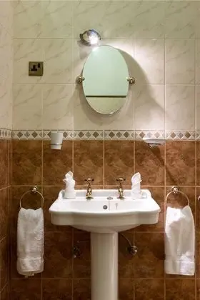 Executive Oda, Nehir Manzaralı, Köşe