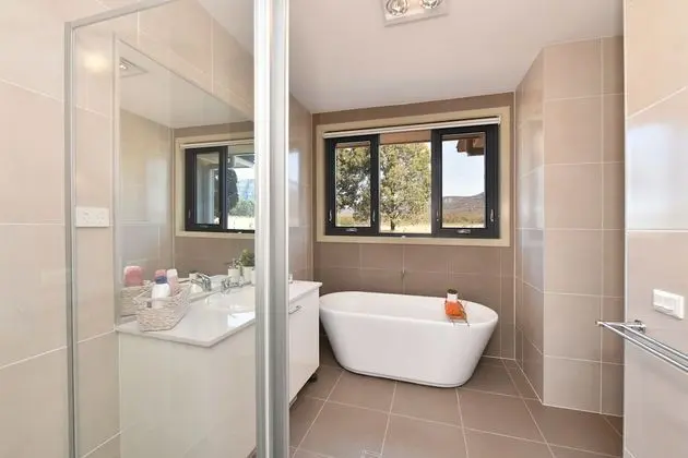 Deluxe Ev, 4 Yatak Odası, Havuz Kullanımı, Üzüm Asması Manzaralı