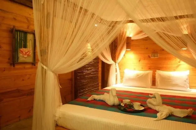 Deluxe Kulübe, Deniz Manzaralı, Denize Sıfır