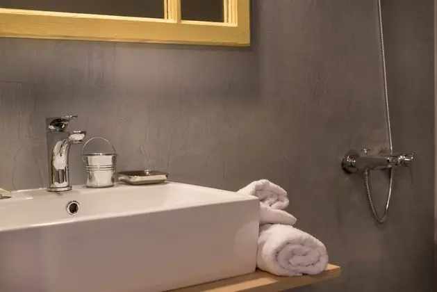 Tek Büyük veya İki Ayrı Yataklı Oda