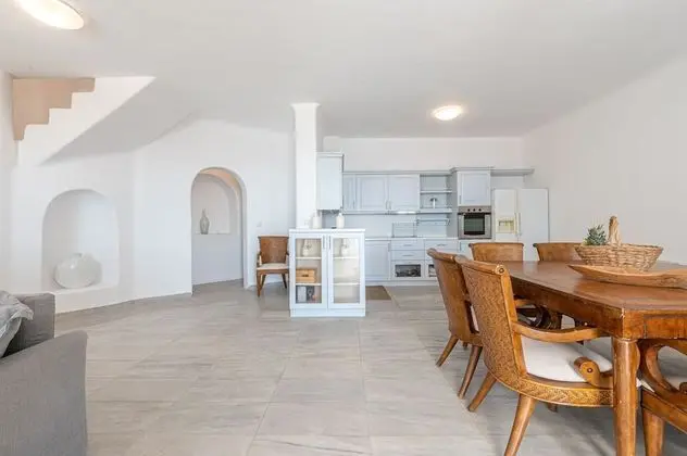 Luxury Villa, 3 Yatak Odası, Havuz Kullanımı, Deniz Manzaralı (Villa Thelgo 2)