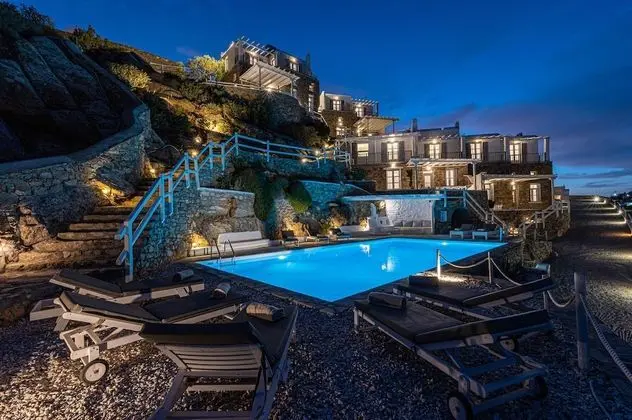 Luxury Villa, 4 Yatak Odası, Havuz Kullanımı, Deniz Manzaralı (Villa Thelgo 1)