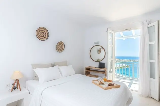 Luxury Villa, 4 Yatak Odası, Havuz Kullanımı, Deniz Manzaralı (Villa Thelgo 1)