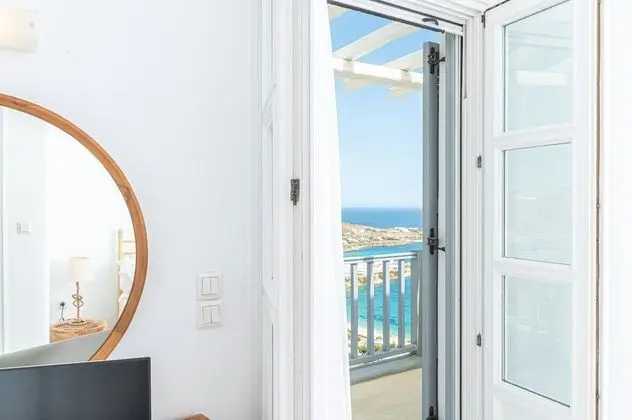 Luxury Villa, 4 Yatak Odası, Havuz Kullanımı, Deniz Manzaralı (Villa Thelgo 3)