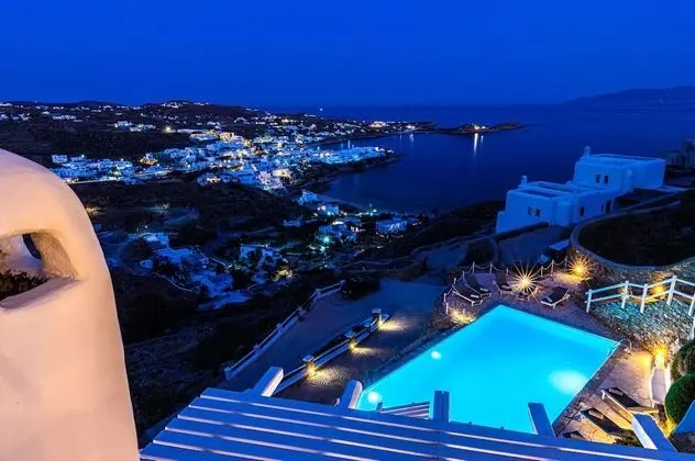 Luxury Villa, 4 Yatak Odası, Havuz Kullanımı, Deniz Manzaralı (Villa Thelgo 3)