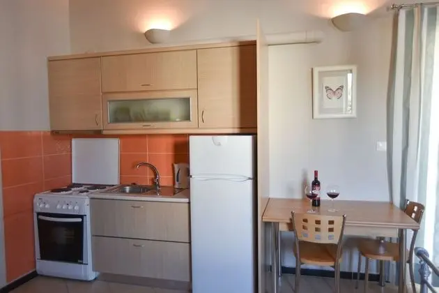 Standard Stüdyo, Havuz Manzaralı