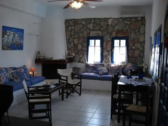 Ev, 2 Yatak Odası, Havuz Kullanımı (Paros)