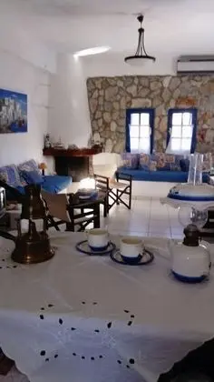 Ev, 2 Yatak Odası, Havuz Kullanımı (Paros)