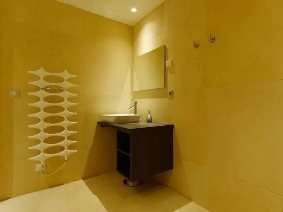 Deluxe Apart Daire, Banyolu/Duşlu