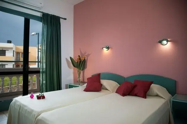 Superior One Bedroom Apartment