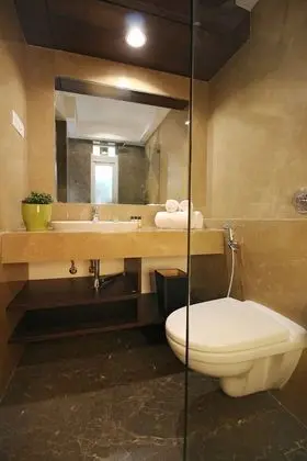 Deluxe Tek Büyük Yataklı Oda