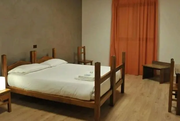Standard Tek Büyük Yataklı Oda
