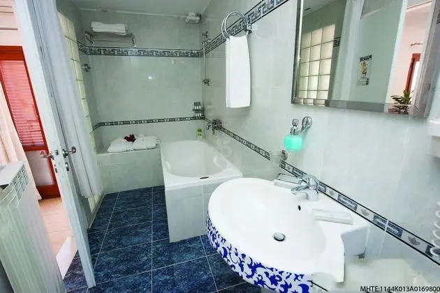 Standard Üç Kişilik Oda, 1 Yatak Odası, Sigara İçilmez, Şehir Manzaralı