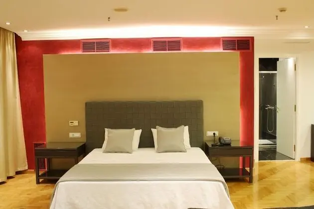Süit (Semi-basement)