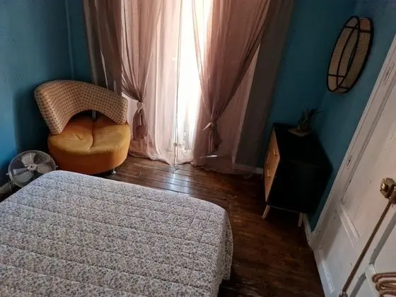 Tek Büyük Yataklı Oda, Balkon