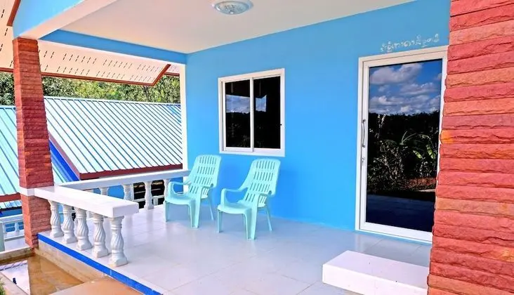 Villa with Mountain View