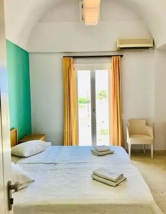 Standard Double Room, Partial Sea View