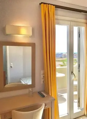 Standard Double Room, Partial Sea View