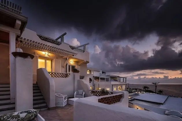 Süit, Sıcak Su Küveti (Eolie)