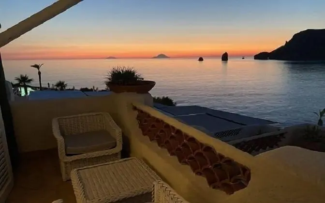 Süit, Sıcak Su Küveti (Eolie)