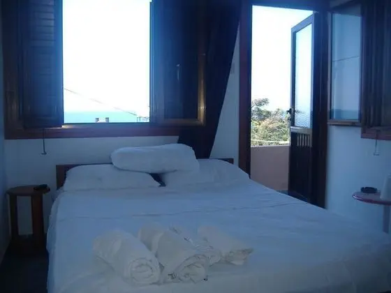 Deluxe Tek Büyük Yataklı Oda, Balkon, Deniz Manzaralı
