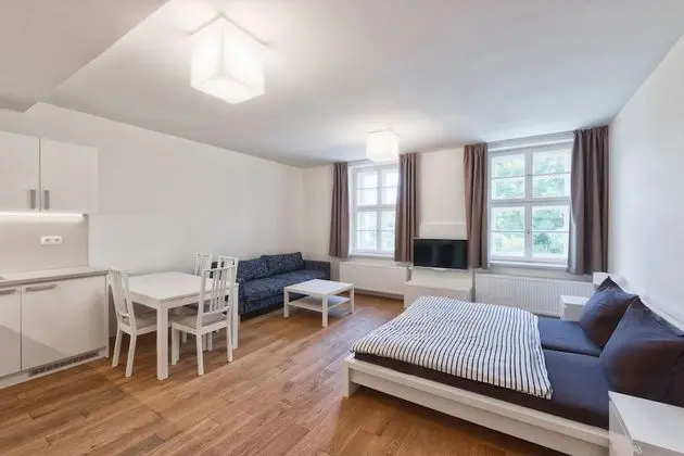 Standard Stüdyo, Küçük Mutfak