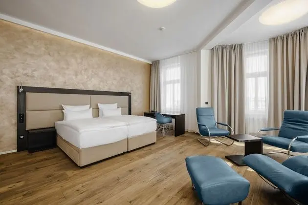 Deluxe Tek Büyük Yataklı Oda, Balkon