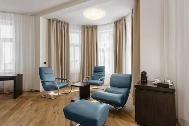 Deluxe Tek Büyük Yataklı Oda, Balkon