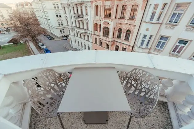 Deluxe Tek Büyük Yataklı Oda, Balkon
