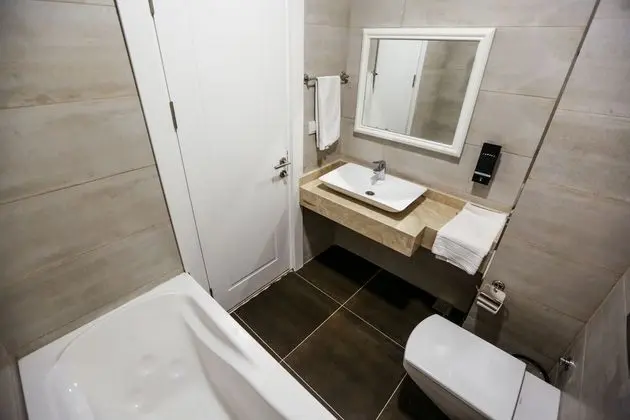 Standard Tek Büyük veya İki Ayrı Yataklı Oda, 1 Çift Kişilik Yatak, Şehir Manzaralı
