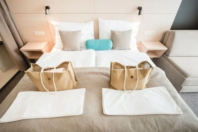 Junior Tek Büyük Yataklı Oda