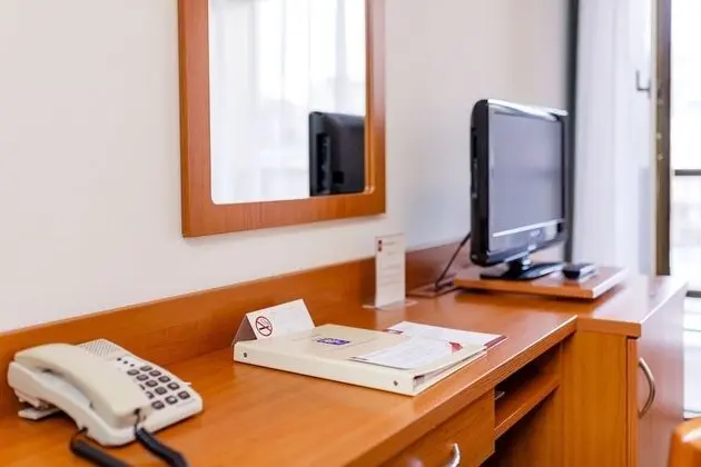 Tek Büyük Yataklı Oda, Balkon, Şehir Manzaralı