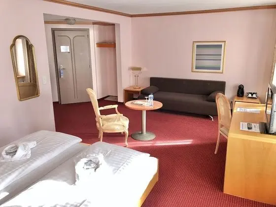 Family Room Maison Blanche