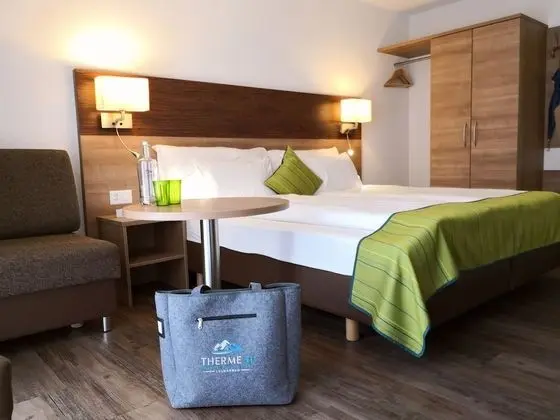 Comfort Tek Büyük Yataklı Oda (guest house Volksheilbad)