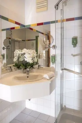 Standard Büyük Yataklı Tek Kişilik Oda