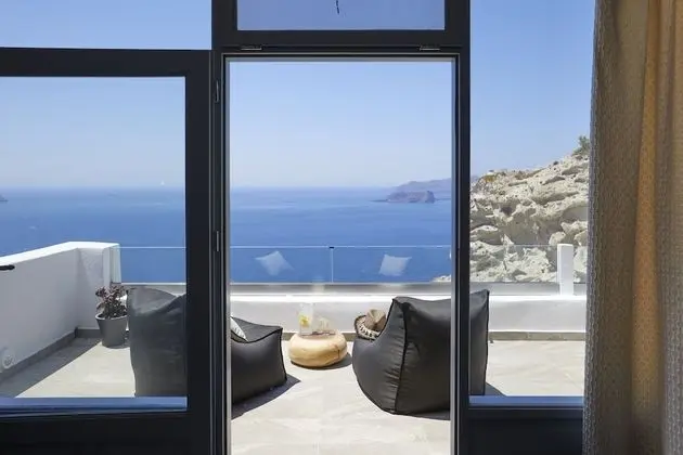 Two Bedroom Villa with Indoor Private Cave Pool