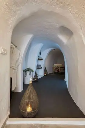 Two Bedroom Villa with Indoor Private Cave Pool