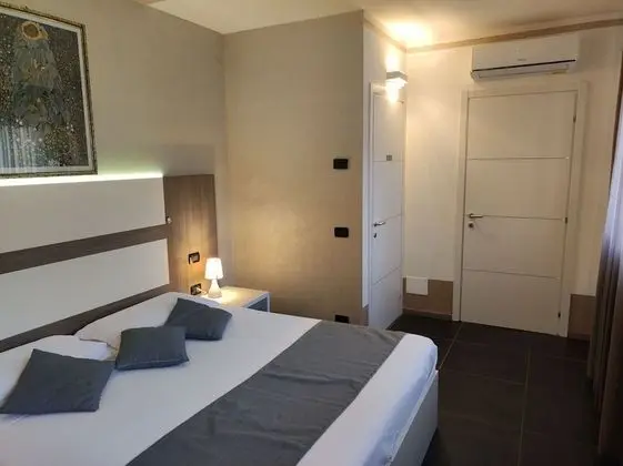 Standard Tek Büyük veya İki Ayrı Yataklı Oda