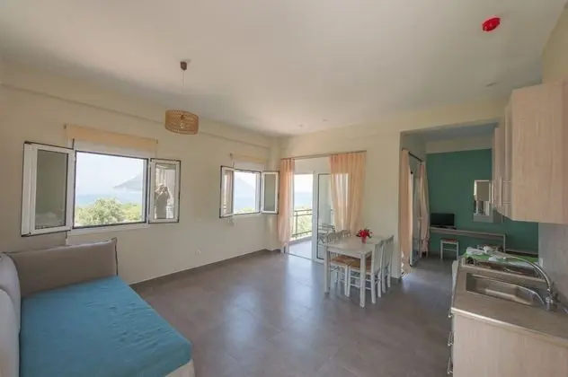 Stüdyo, Deniz Manzaralı