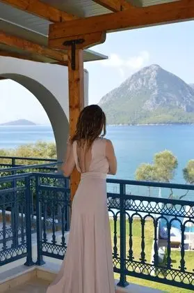 Süit, Havuz Manzaralı (1st floor)