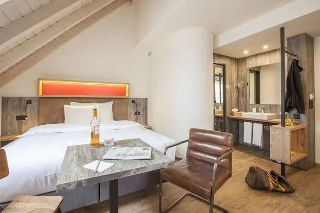 Comfort Tek Büyük Yataklı Oda