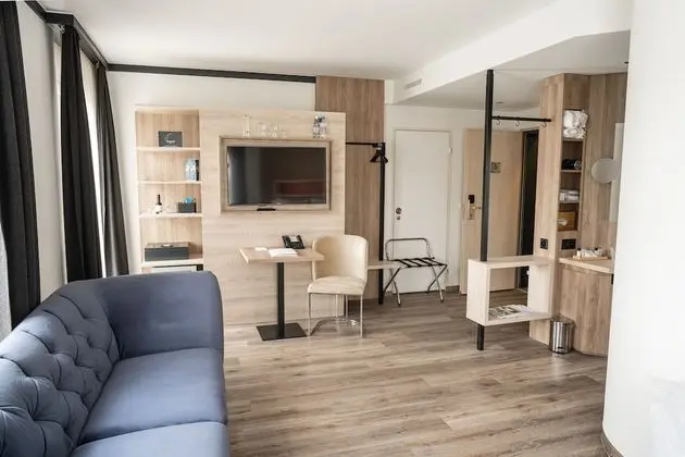 Comfort Tek Büyük Yataklı Oda