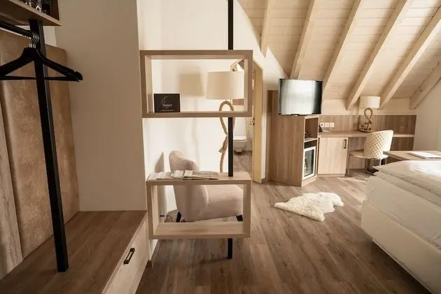 Comfort Tek Büyük Yataklı Oda