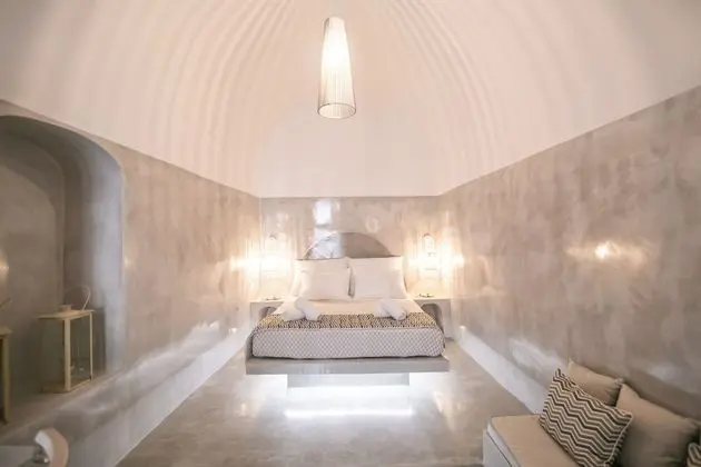 Stüdyo (Thetis Cave Studio)