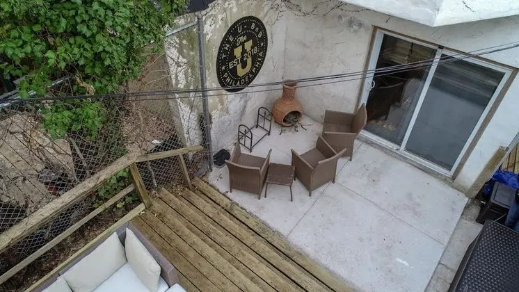 Drexel Duplex Private Yard and Deck garden