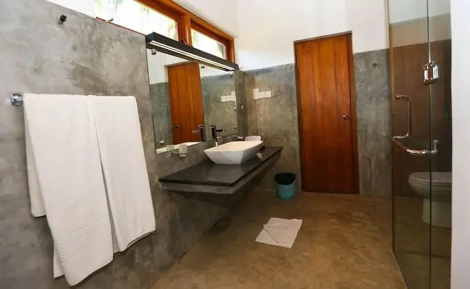 Deluxe Tek Büyük Yataklı Oda, Bahçe Manzaralı