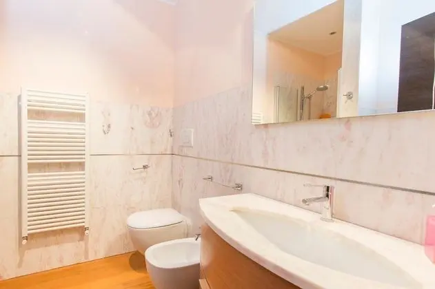 Comfort Tek Büyük Yataklı Oda, Ortak Banyo