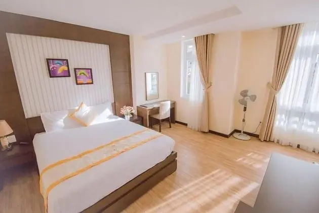 Deluxe Tek Büyük Yataklı Oda